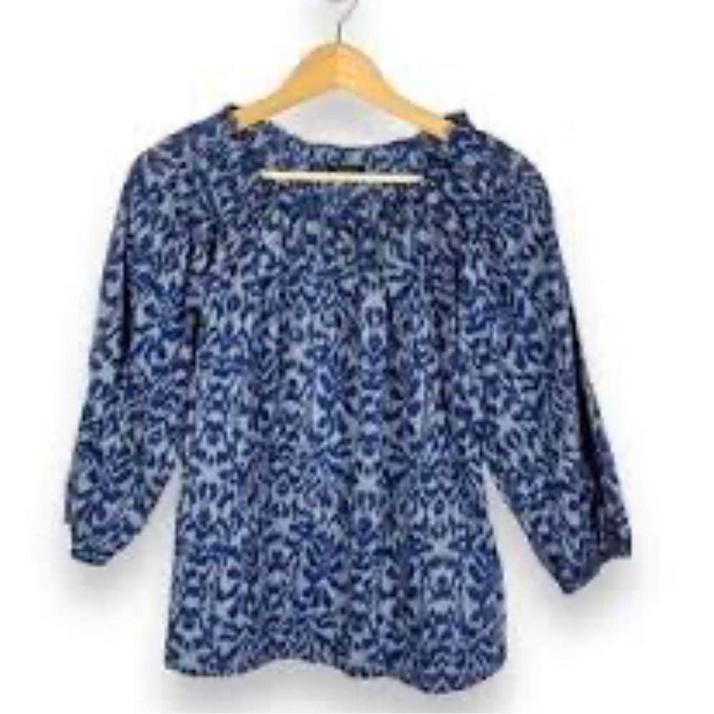 Talbots Women's blue XS Smocked Patterned Shirt Blouse 3/4 Sleeve Blouse